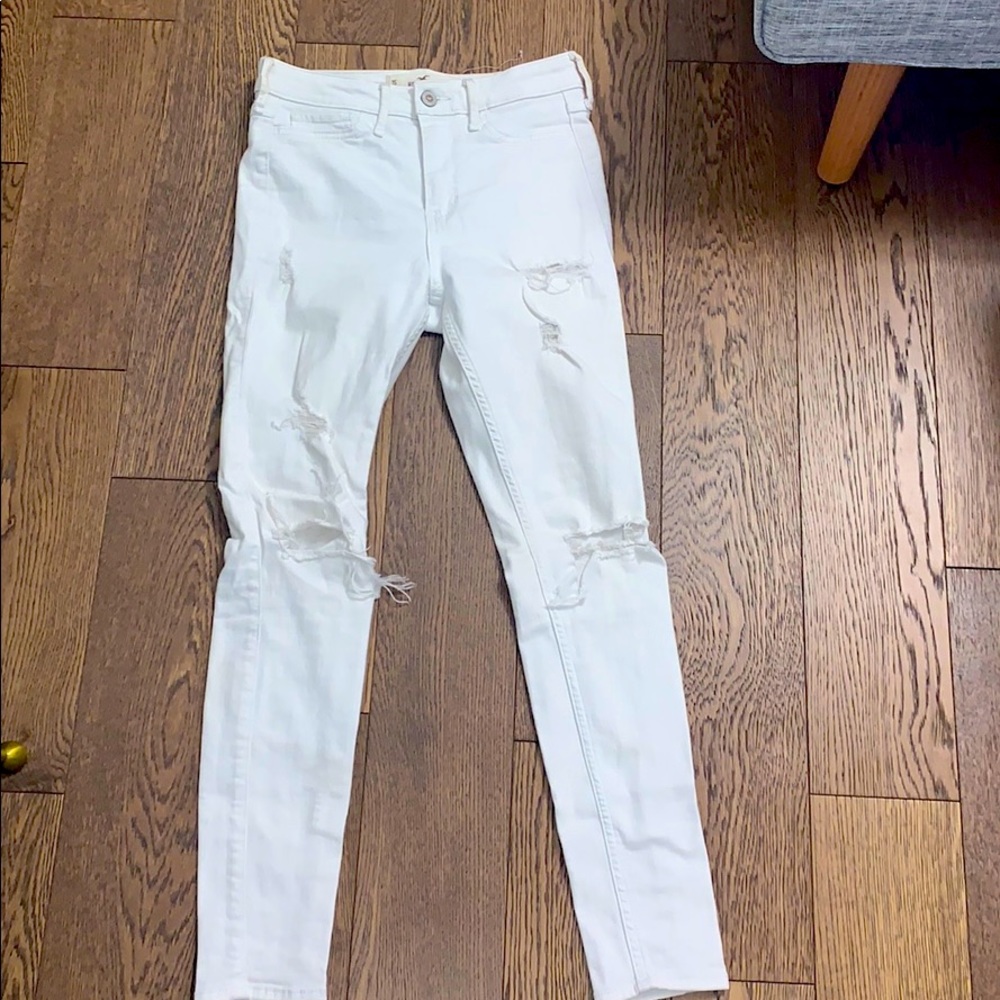 White Hollister jeans